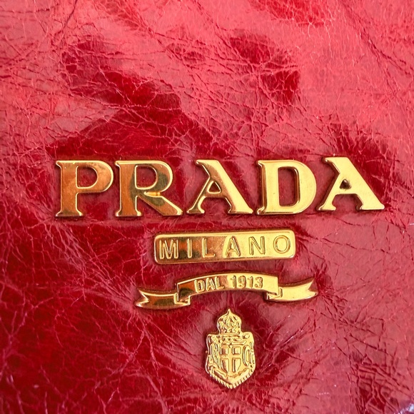 Authentic PRADA Vitello Shine Rubino Leather Shopper Tote Bag - Picture 5 of 8